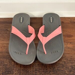 Okabashi Women’s Coral Pink Strap Flip Flops with Gray Footbed
